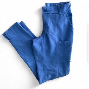 Women’s Jaanuu Scrub Set